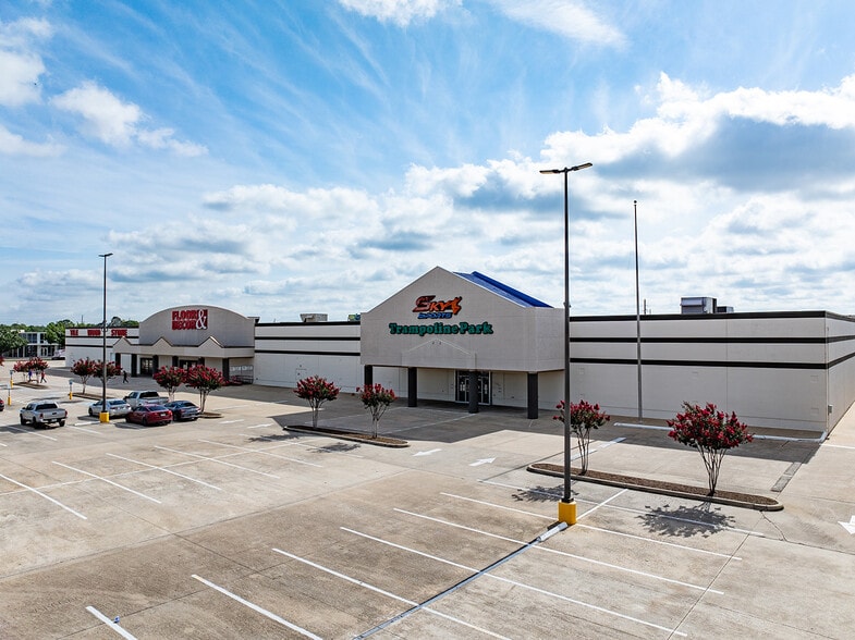 14409 Park Hollow Dr, Houston, TX for lease - Building Photo - Image 3 of 15