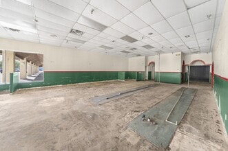500 N Main St, Marion, NC for lease Interior Photo- Image 1 of 17