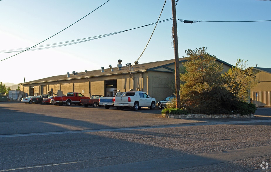 860 Marietta Way, Sparks, NV à vendre - Photo du bâtiment - Image 2 de 4