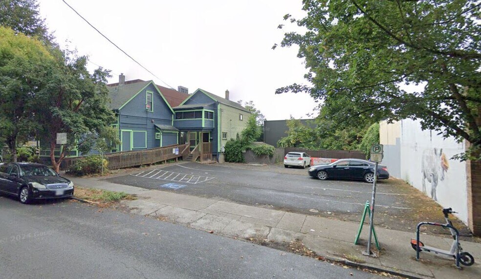 1328 SE Morrison St, Portland, OR à vendre - Photo du bâtiment - Image 3 de 7