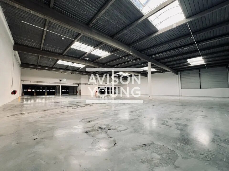 Flex in Aulnay-sous-Bois for lease Interior Photo- Image 1 of 14