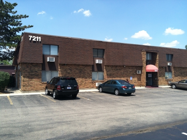 7211 Taylorsville Rd, Dayton, OH for sale - Building Photo - Image 1 of 1