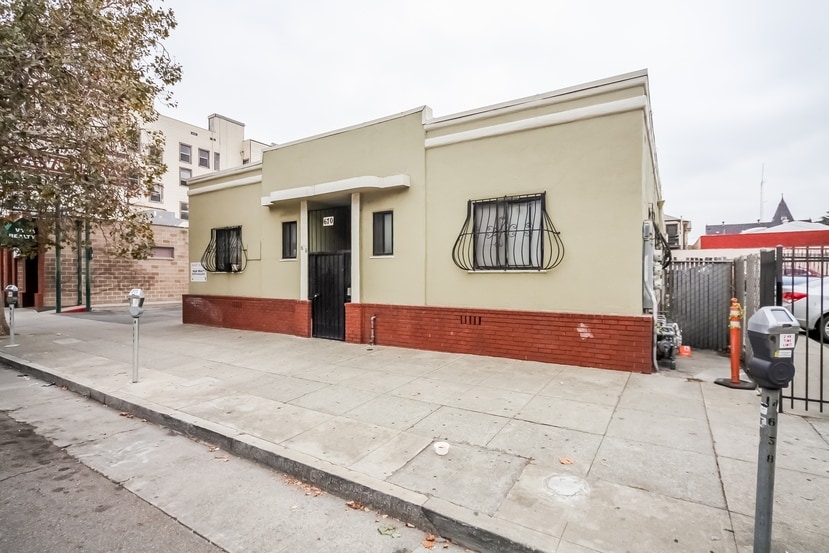 670 14th St, Oakland, CA à vendre - Photo du bâtiment - Image 2 de 5