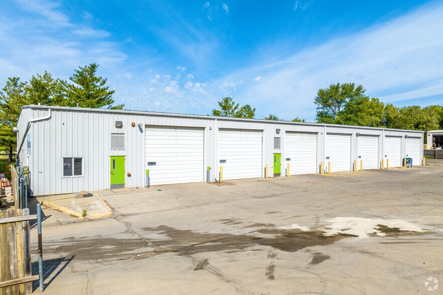 9289 Swanson Blvd, Clive, IA for sale - Primary Photo - Image 1 of 21