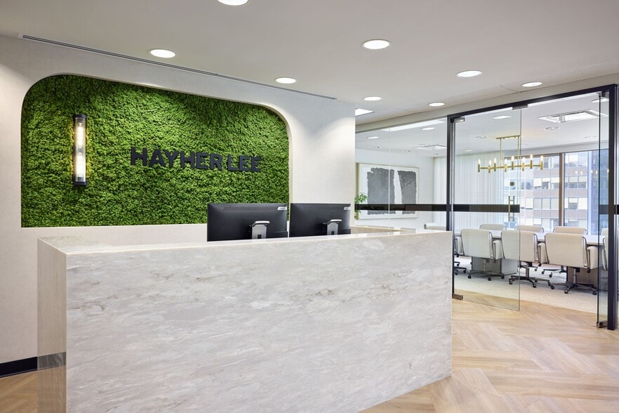 700 2 St SW, Calgary, AB for lease - Interior Photo - Image 2 of 9