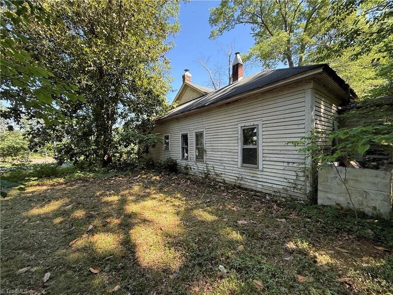 607 Kirby Rd, King, NC à vendre - Photo du bâtiment - Image 3 de 21
