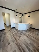 17935 N Pennsylvania Ave, Edmond, OK for lease Building Photo- Image 1 of 11