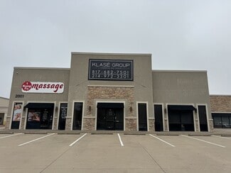 More details for 2001 SE Green Oaks Blvd, Arlington, TX - Retail for Sale