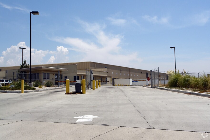 17477 Nisqualli Rd, Victorville, CA à louer - Photo du bâtiment - Image 3 de 9