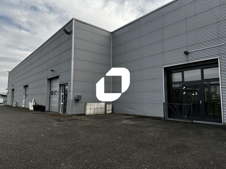 9 Rue Pierre Et Marie Curie, Ostwald for lease - Building Photo - Image 2 of 15