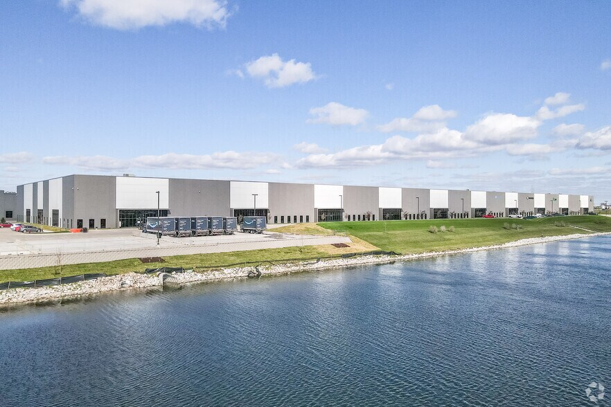 200 SE 37th St, Grimes, IA à louer - Photo principale - Image 1 de 19