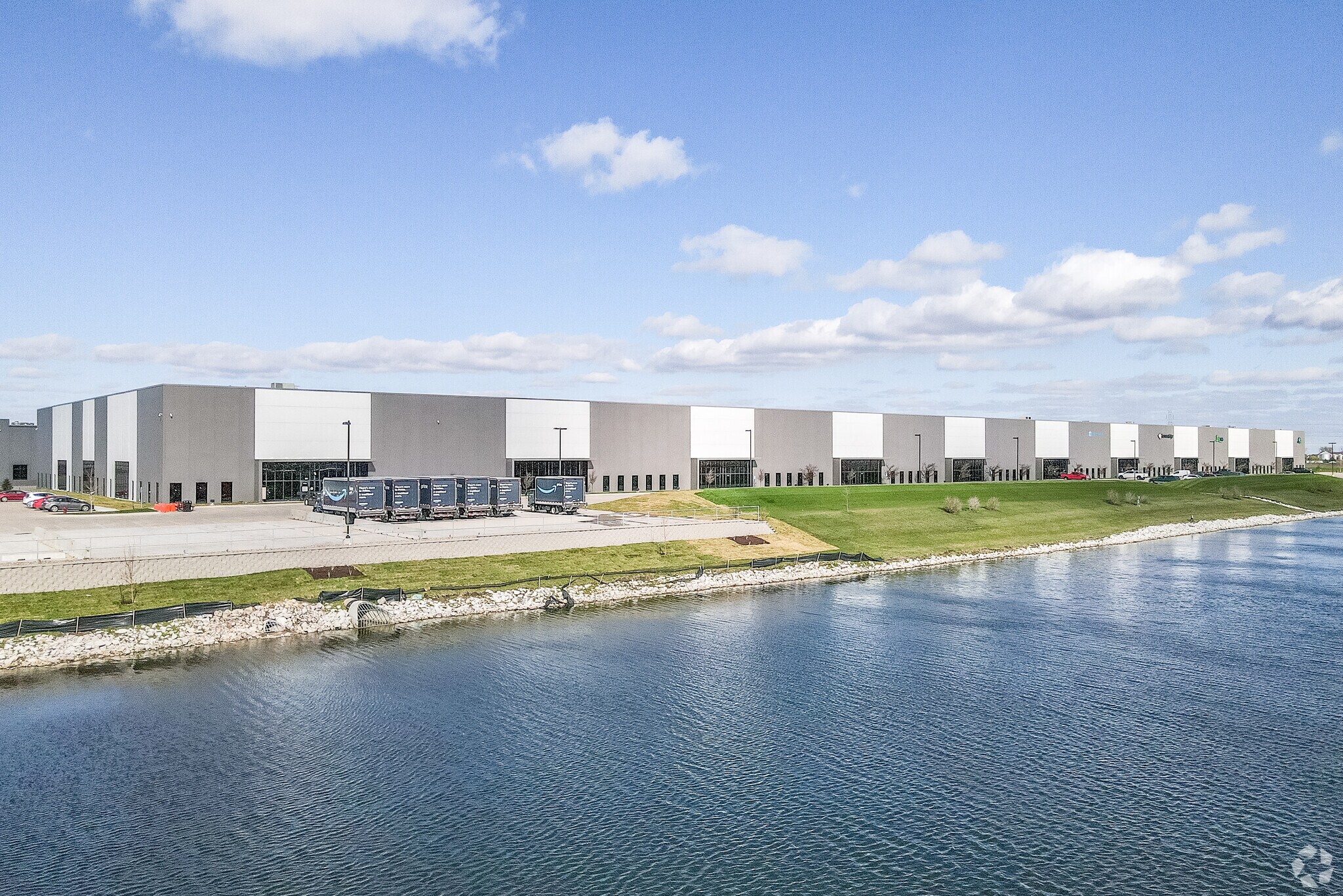 200 SE 37th St, Grimes, IA à louer Photo principale- Image 1 de 20