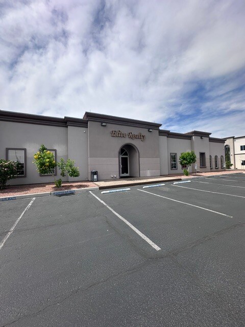 8625 S Eastern Ave, Las Vegas, NV à vendre Photo du bâtiment- Image 1 de 11