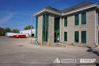 Plus de détails pour 19100 Holland Rd, Brook Park, OH - Industriel à vendre