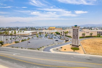 Plus de détails pour 100 Inland Ctr, San Bernardino, CA - Commerce de détail à louer