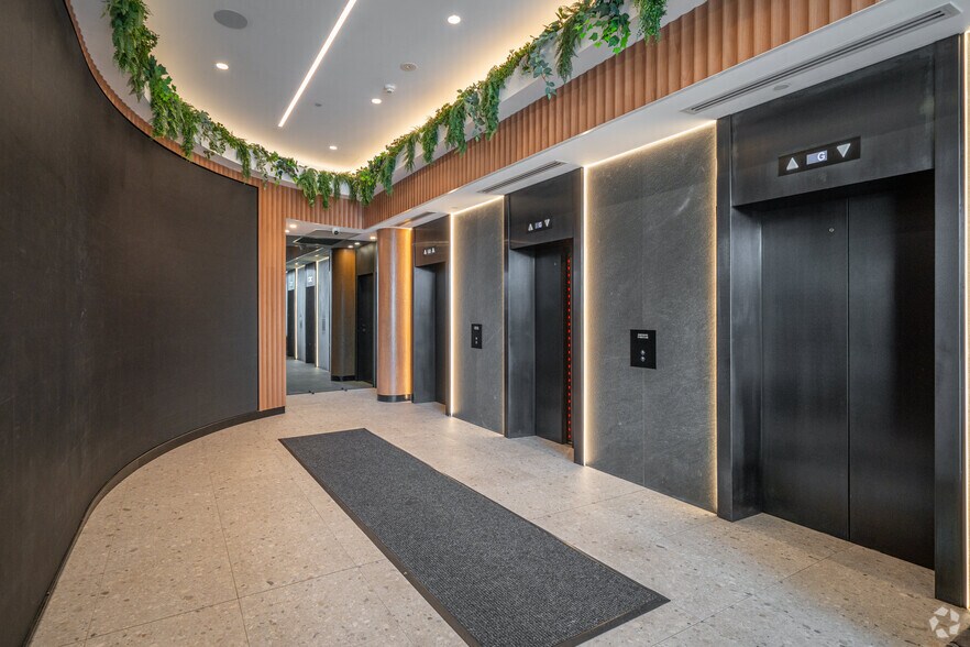 32 Walker St, North Sydney à louer - Hall d’entrée - Image 3 de 5