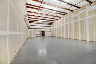 1761 Dobbs Rd, Saint Augustine, FL for lease Interior Photo- Image 2 of 6