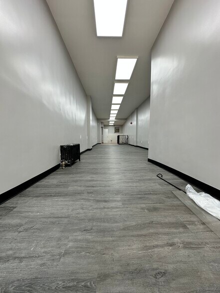 2391-2395 Grand Concourse, Bronx, NY for lease - Building Photo - Image 3 of 7