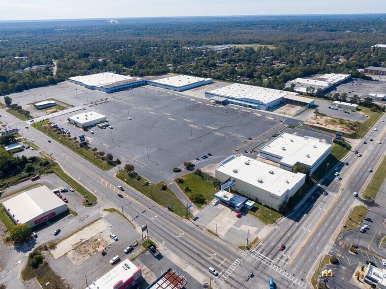 2525 Pio Nono Ave, Macon-Bibb, GA à louer - Aérien - Image 1 de 7
