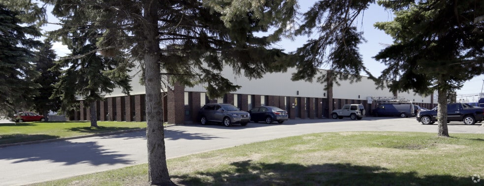 5400-5500 Rue Vanden-Abeele, Montréal, QC for lease - Building Photo - Image 3 of 3