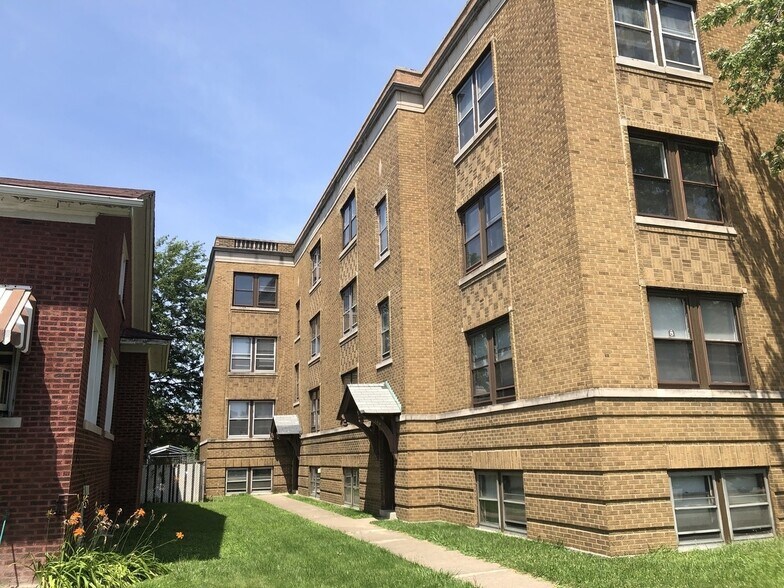 146 157th St, Calumet City, IL à vendre - Photo du bâtiment - Image 1 de 19