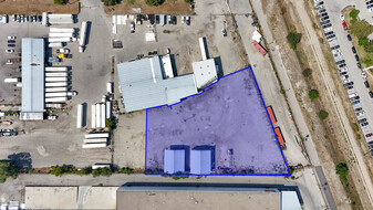 1505 Hardy St, Kelowna BC - Warehouse