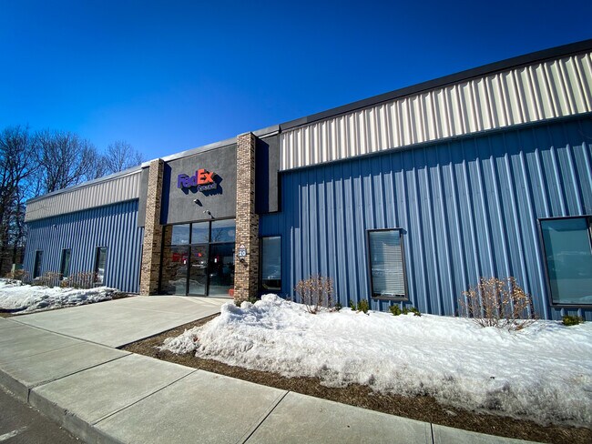 Plus de détails pour 20 New England Dr, Essex Junction, VT - Industriel à louer