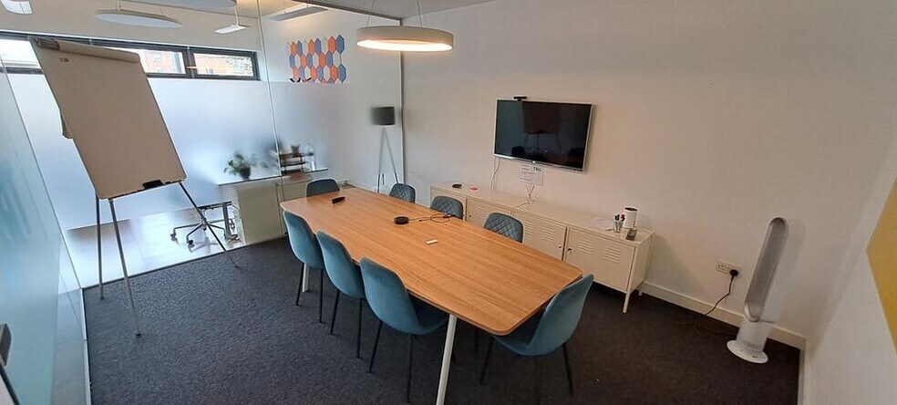 Stroudly Rd, Brighton à louer - Photo du bâtiment - Image 3 de 9