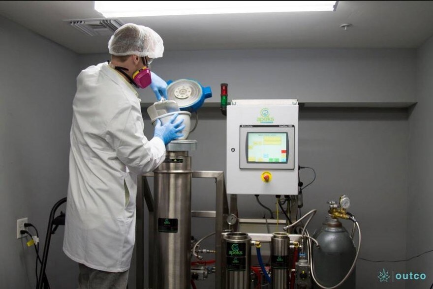 569 Searls Ave, Nevada City, CA à vendre - Photo du bâtiment - Image 2 de 9