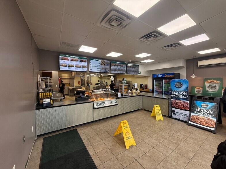 1903 Cottman Ave, Philadelphia, PA à vendre - Photo intérieure - Image 3 de 6