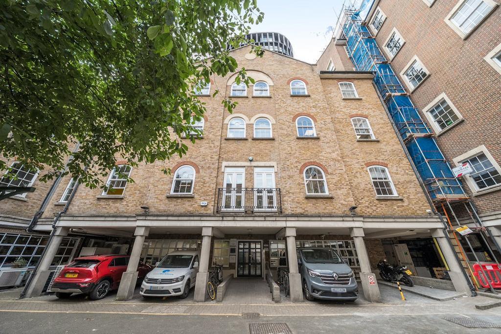 Rivington St, Londres à louer Photo du bâtiment- Image 1 de 70
