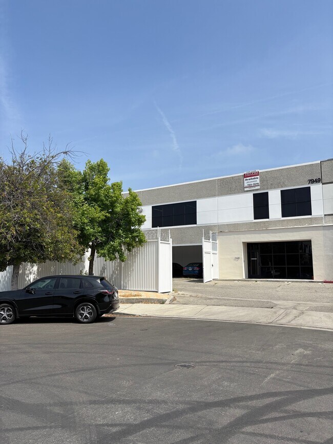 More details for 7949 Ajay Dr, Sun Valley, CA - Industrial for Lease