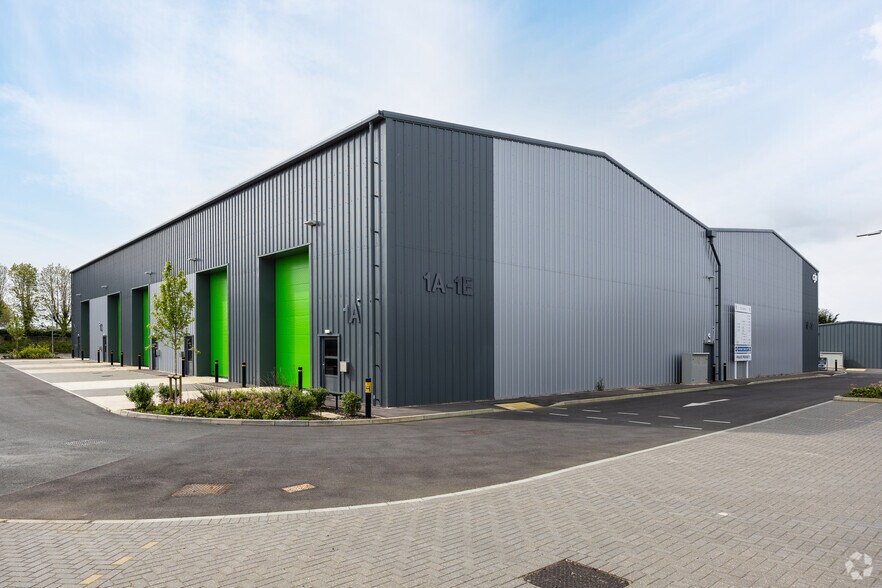 Westhampnett Rd, Chichester à louer - Photo du bâtiment - Image 3 de 3