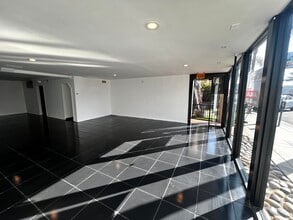 438 Main St, Huntington Beach, CA for lease Interior Photo- Image 2 of 4