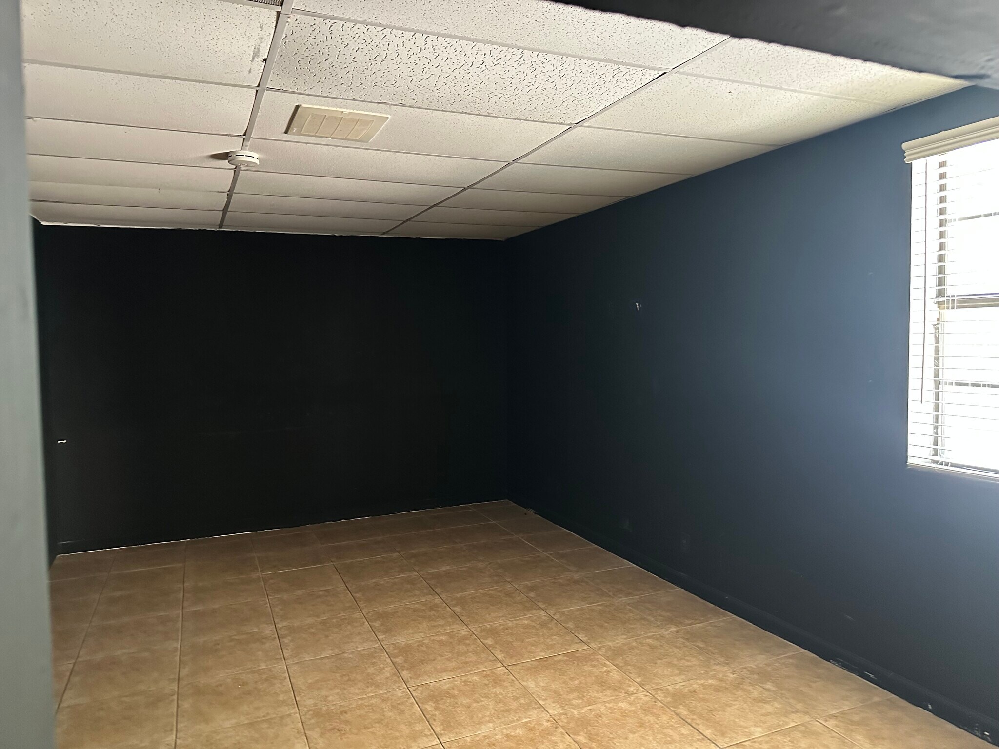 530 N Washington St, Jacksonville, FL for lease Interior Photo- Image 1 of 6