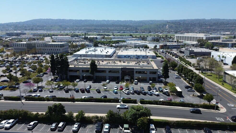 23600 Telo Ave, Torrance, CA à vendre - Photo du bâtiment - Image 3 de 4