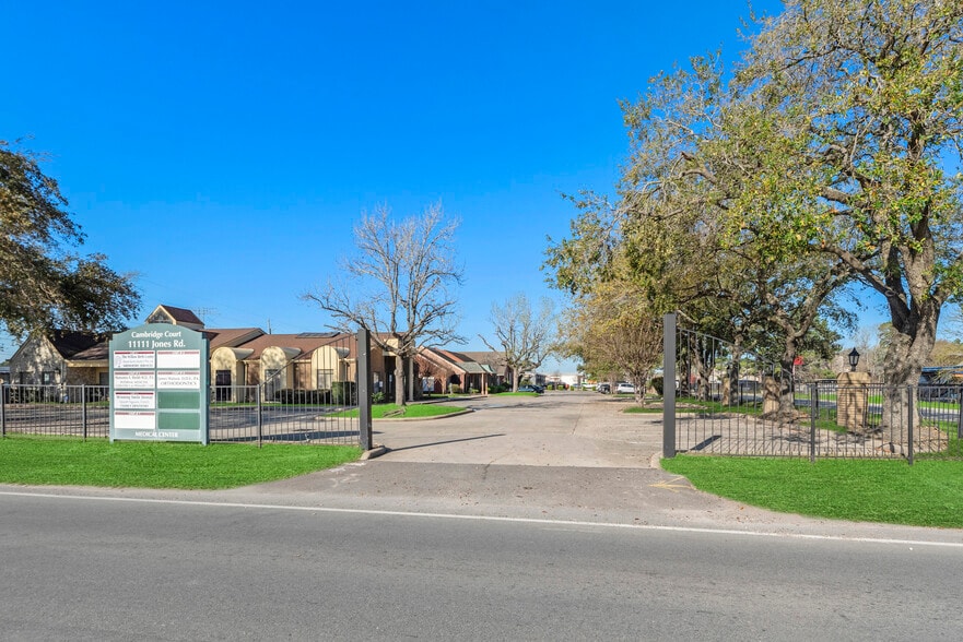 11111 Jones Rd, Houston, TX for sale - Building Photo - Image 2 of 13