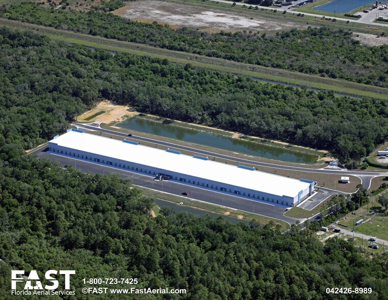 302 Parktowne Blvd, Edgewater, FL for lease - Aerial - Image 3 of 5