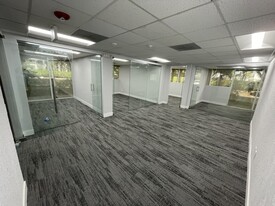 8000 Peters Rd Office Park - Loft