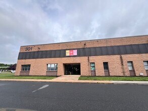 301 Ruthar Dr, Newark, DE for lease Building Photo- Image 1 of 11