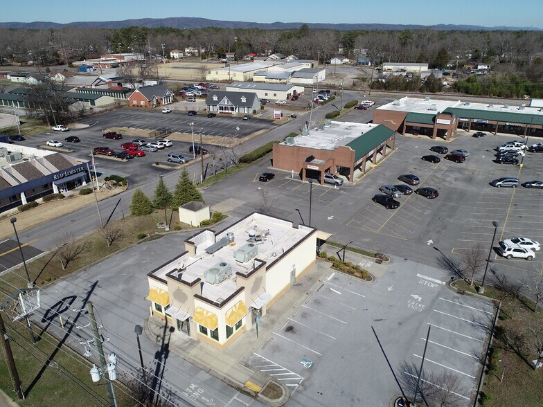 618 Shorter Ave NW, Rome, GA à louer - Photo du bâtiment - Image 3 de 3