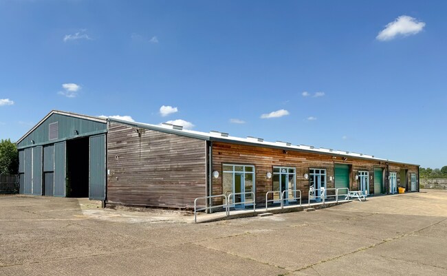 Plus de détails pour Red Lodge Rd, Bulwick - Local d'activités à louer