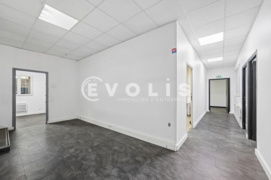 Flex in Malakoff for sale - Interior Photo - Image 3 of 15