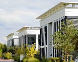 More details for 3 Boulevard Jean Moulin, Élancourt - Office, Flex for Lease