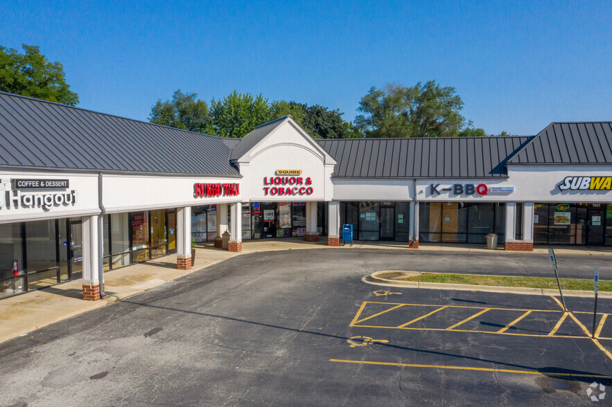 1913-1945 S Plum Grove Rd, Rolling Meadows, IL for lease - Primary Photo - Image 1 of 1