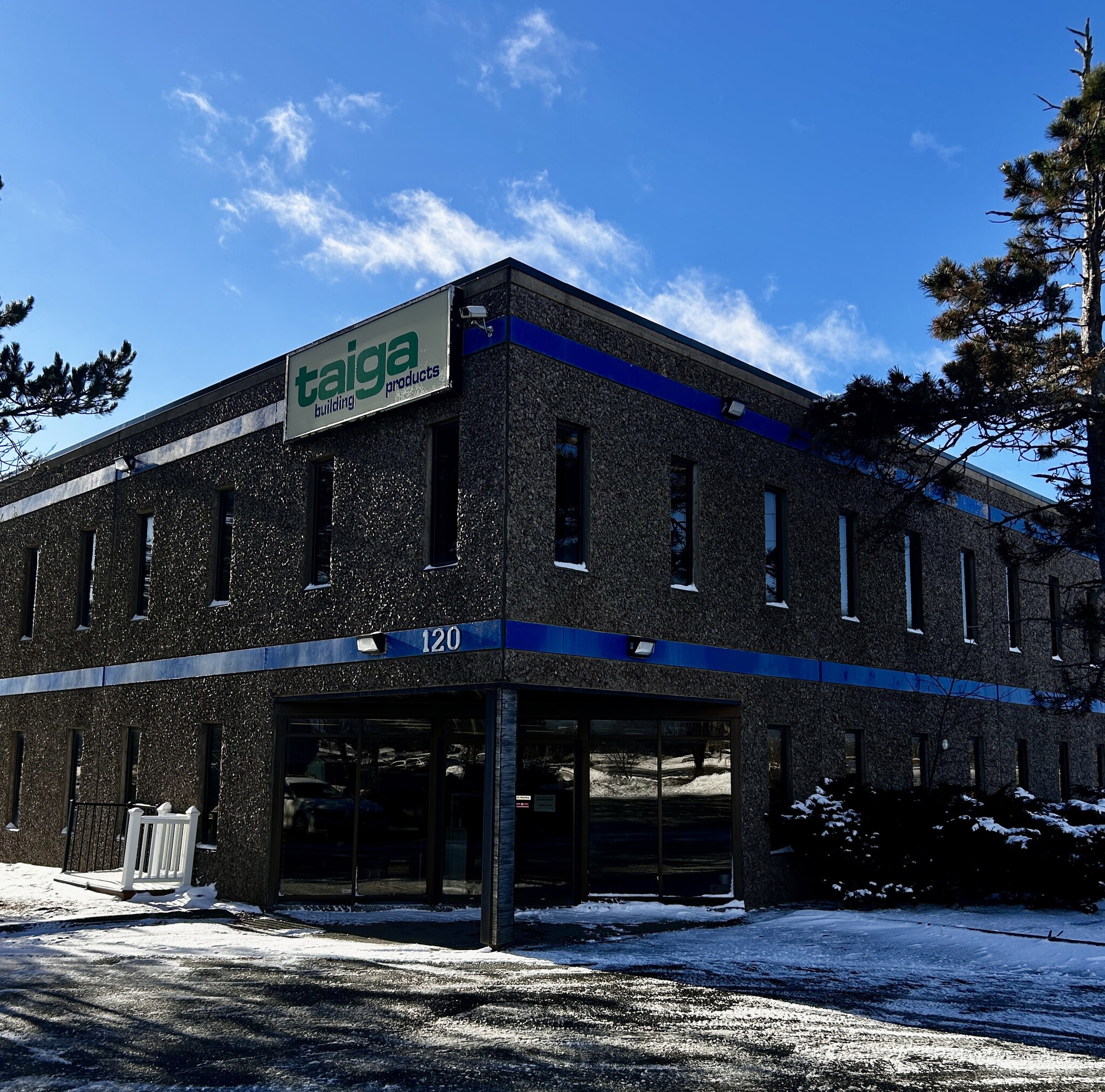 120 Ilsley Av, Dartmouth, NS for lease Primary Photo- Image 1 of 6