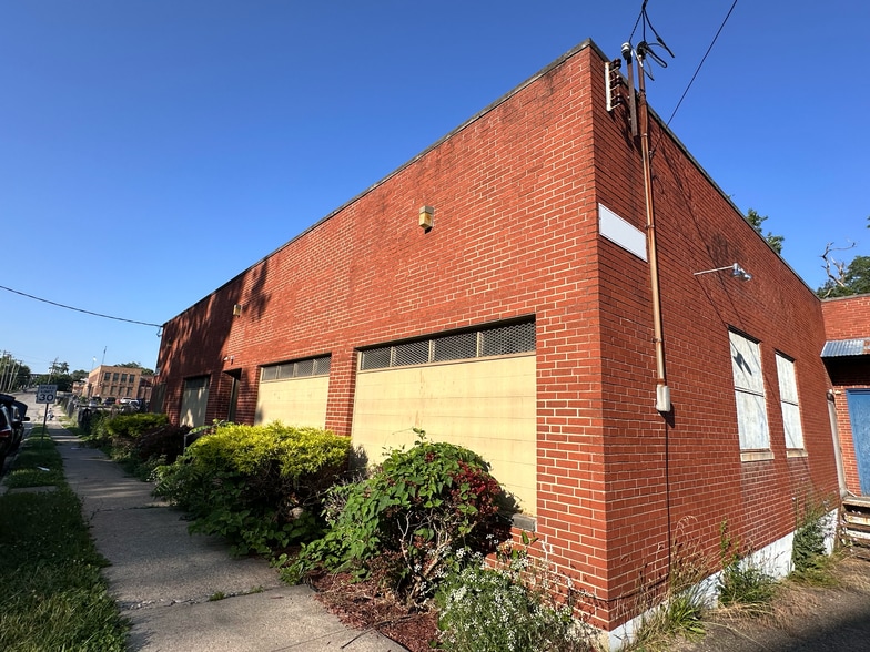 2863 Stanton Ave, Cincinnati, OH à vendre - Photo du bâtiment - Image 1 de 6