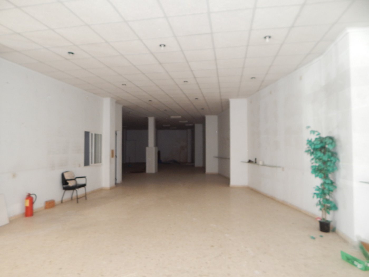 Retail in Ontinyent for sale Building Photo- Image 1 of 9