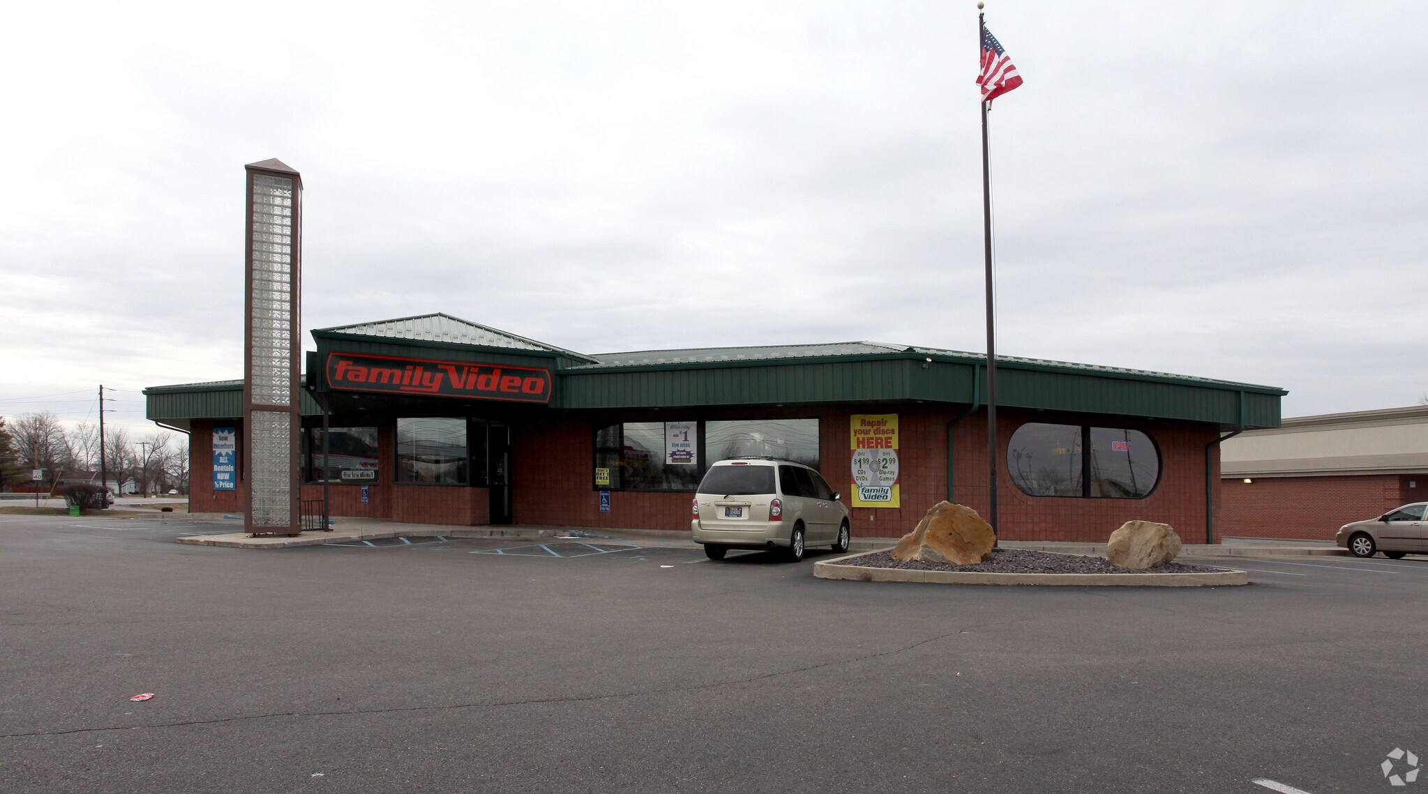 7301 Rockville Rd, Indianapolis, IN à louer Photo principale- Image 1 de 3