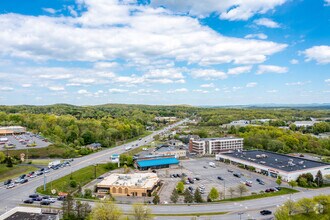 200-400 N Galleria Dr, Middletown, NY - AERIAL  map view